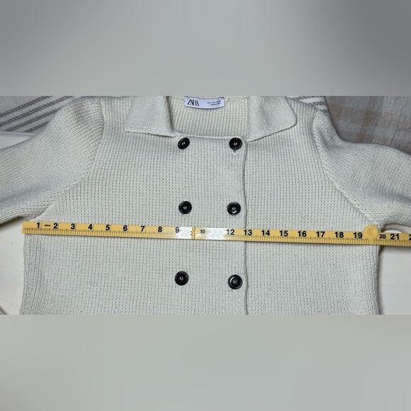 Zara Cream Double-Breasted Chunky Knit  Lapel Sweater Size L - Picture 7 of 11